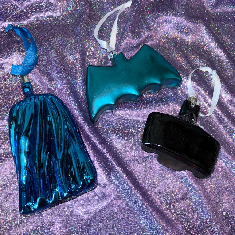 Batman Ornament Set - Picture 5 of 6